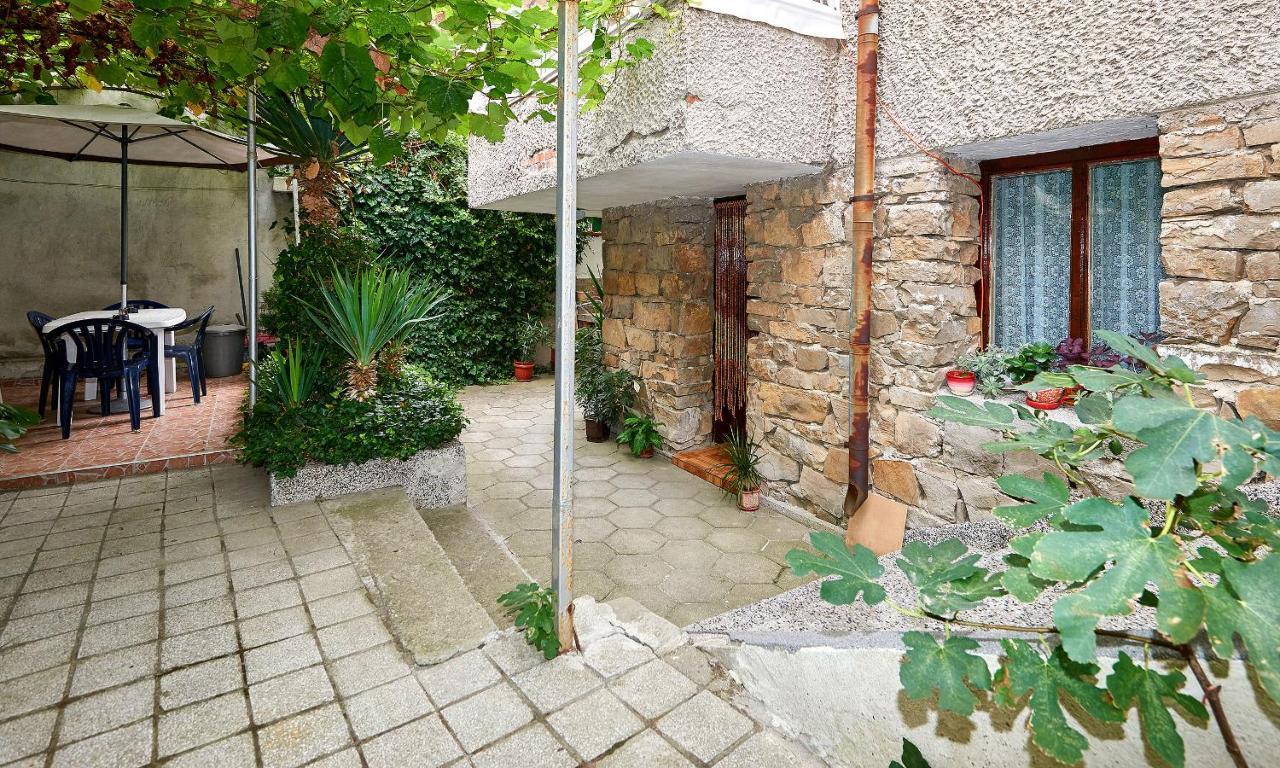 פומורי Apartment Dora מראה חיצוני תמונה